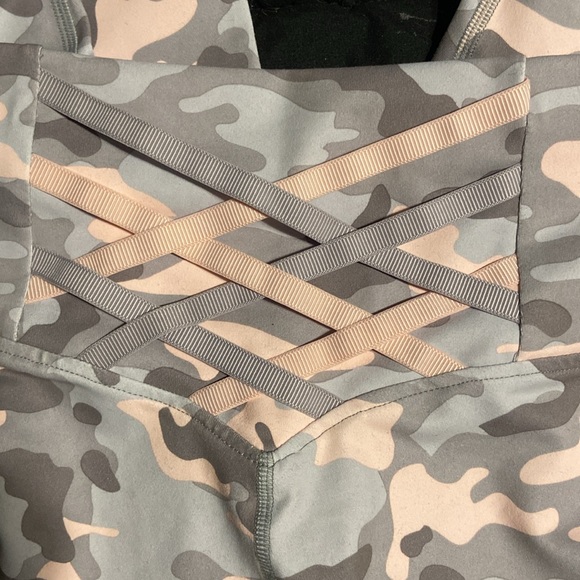 Fabletics Powerhold leggings Sz L - Picture 2 of 5